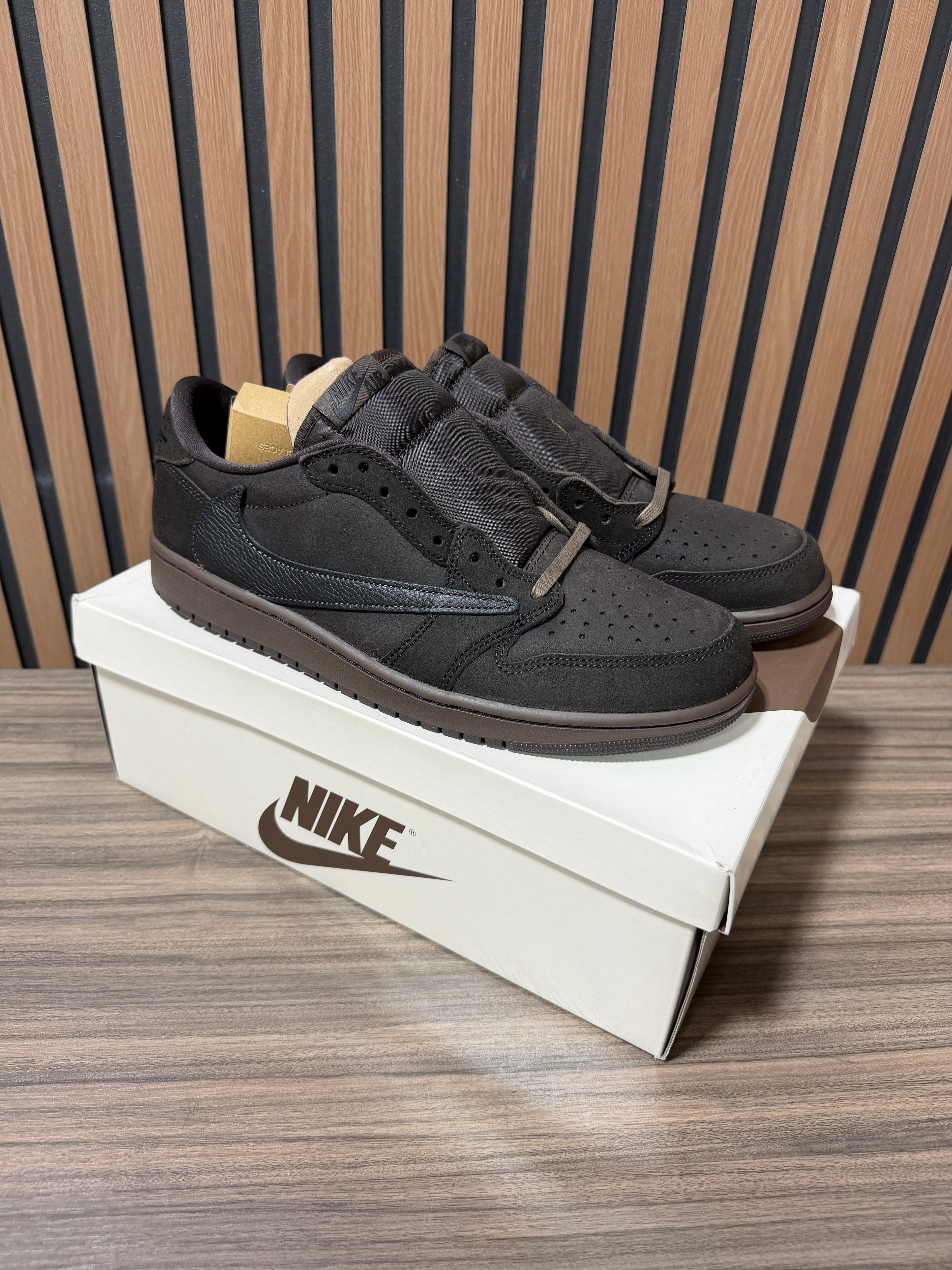 Travis Scott x Air Jordan 1 Retro Low OG SP 'Velvet Brown' Sz 12