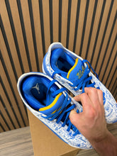 Load image into Gallery viewer, Luca Doncic Jordan PE Sz 12
