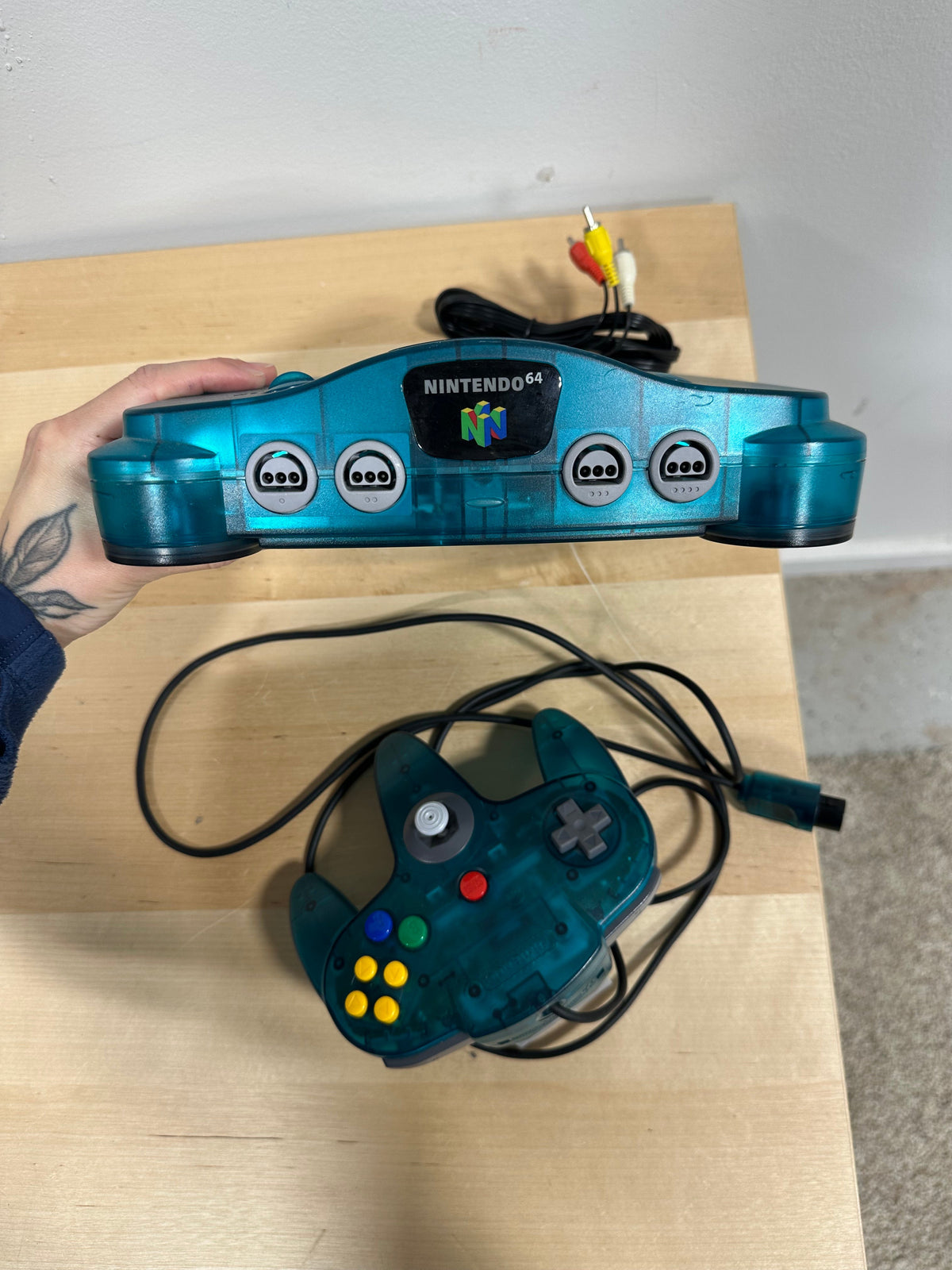 Nintendo 64 N64 Clear Blue White Two Tone Funtastic Series Console With Box