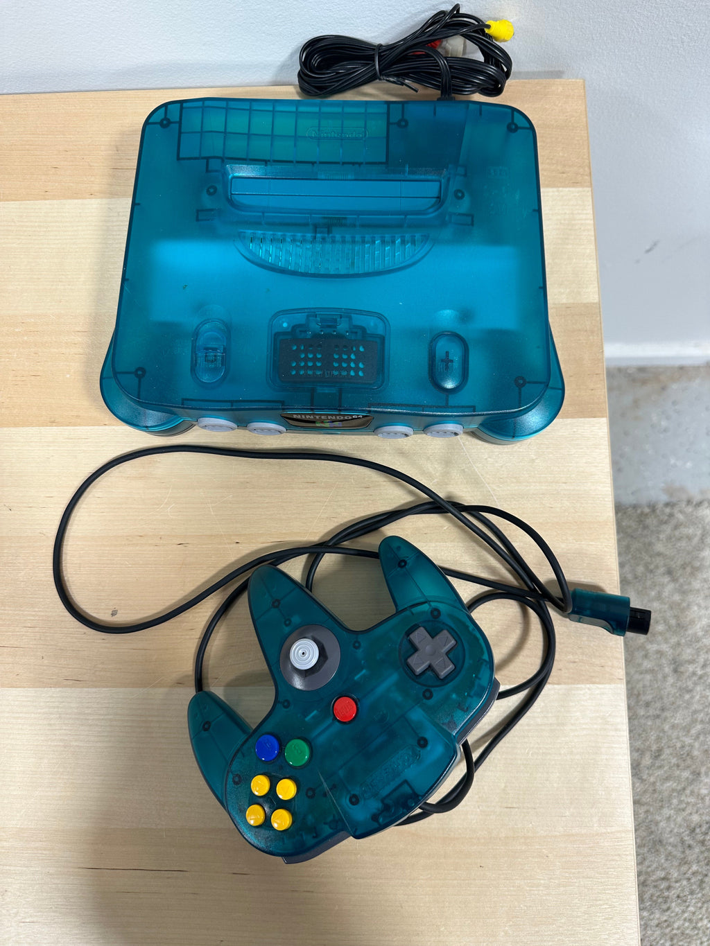 Nintendo 64 N64 Clear Blue White Two Tone Funtastic Series Console With Box