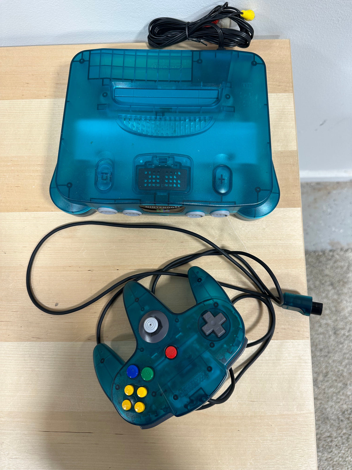 Nintendo 64 N64 Clear Blue White Two Tone Funtastic Series Console With Box