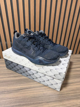 Load image into Gallery viewer, Kobe X Fade To Black Sz 12
