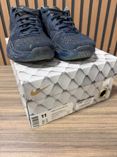 Load image into Gallery viewer, Kobe X Fade To Black Sz 12
