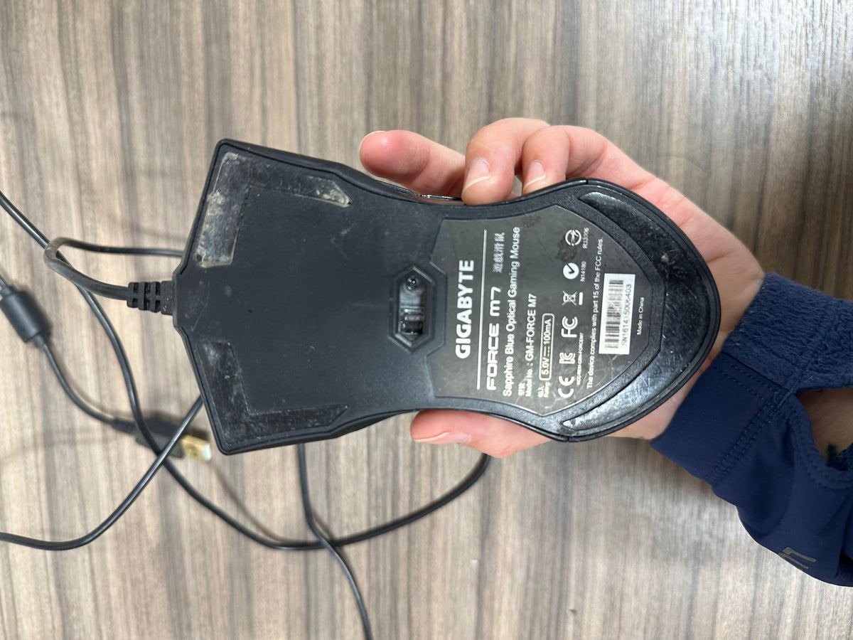 Gigabyte FORCE M7 Wired Optical Gaming Mouse 3200 DPI GM-FORCE M7 Black PC