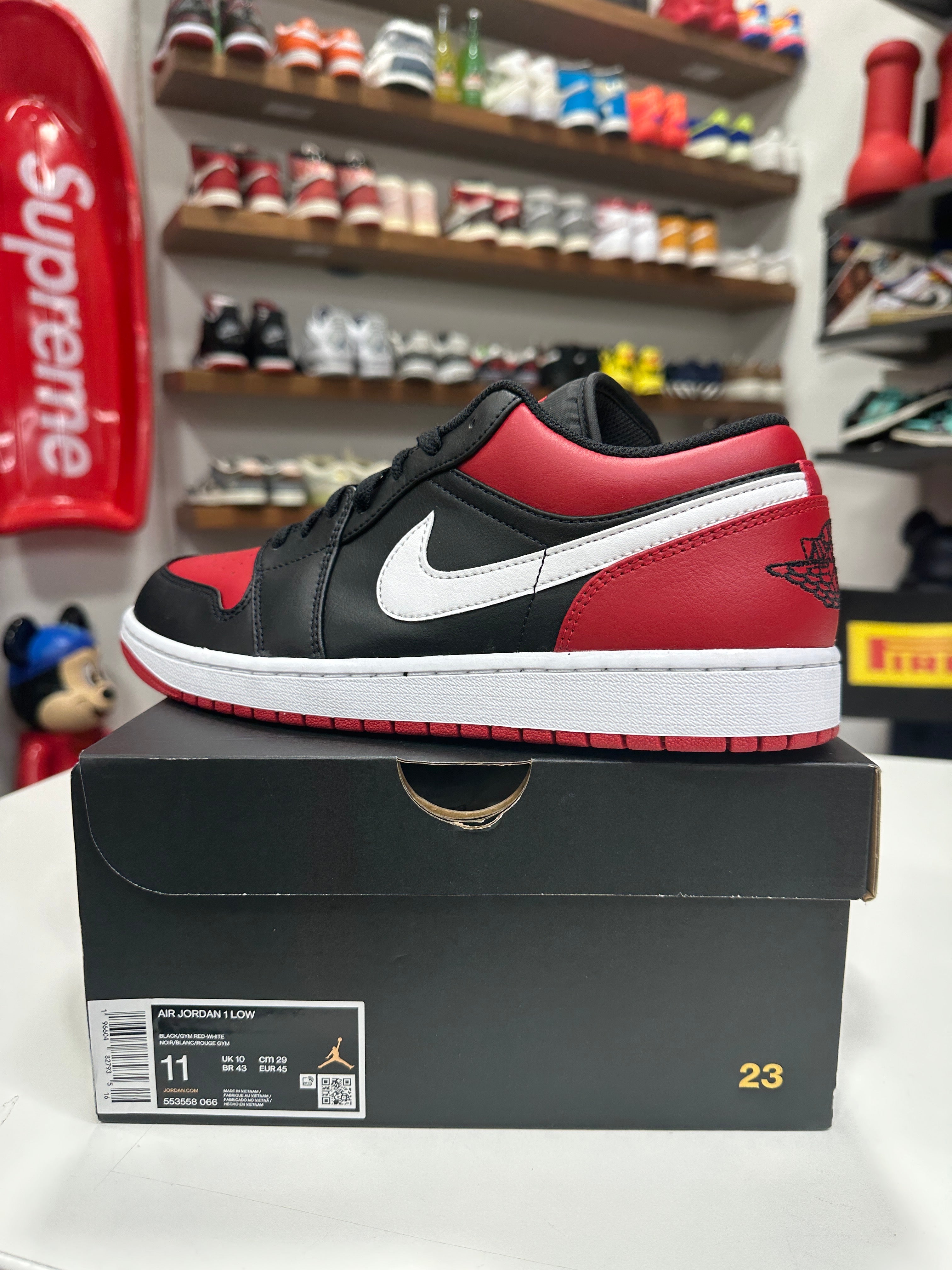 Jordan 1 Low Black/Red/White Sz 11