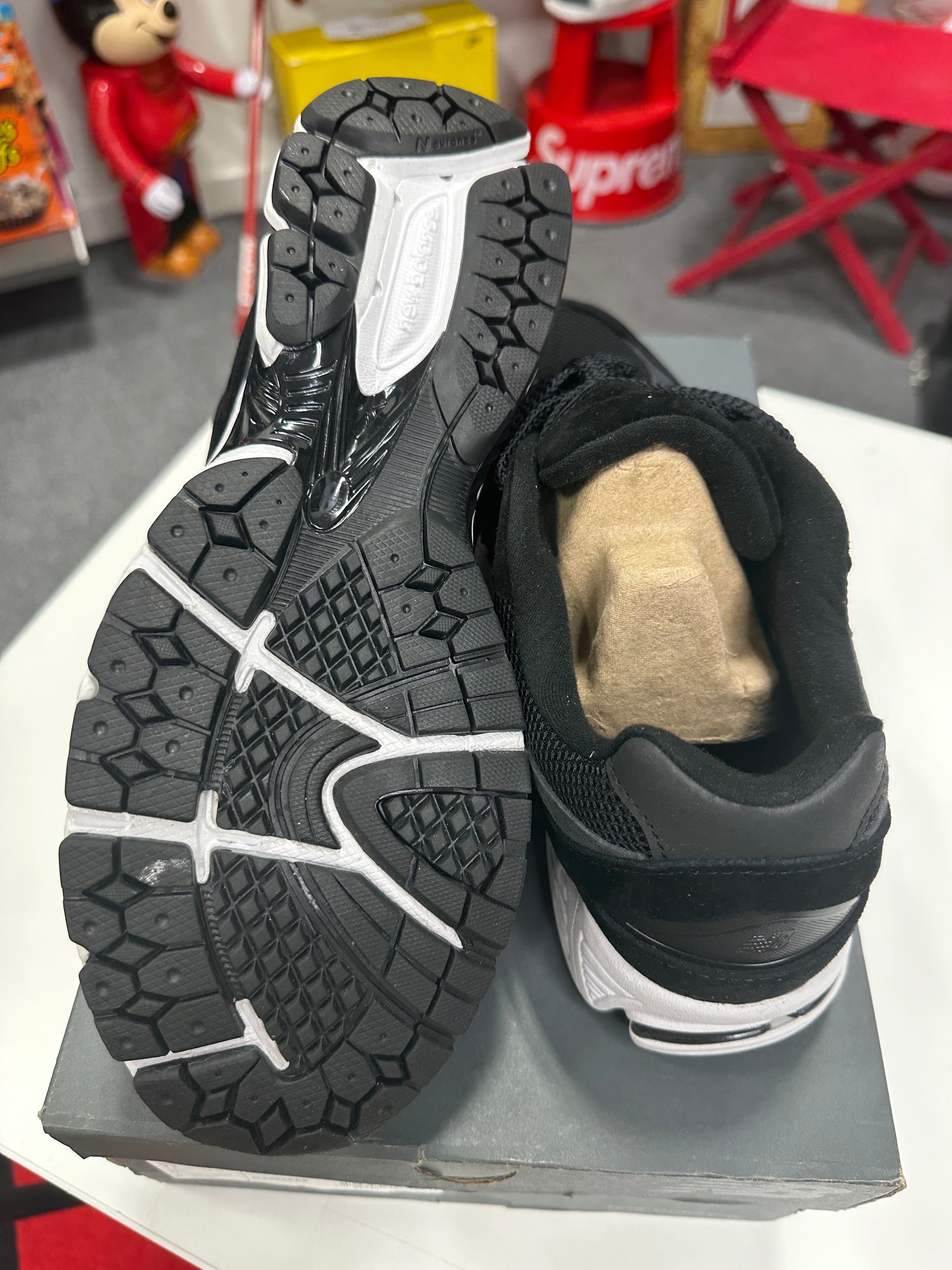 New Balance 2002R Black Sz 11