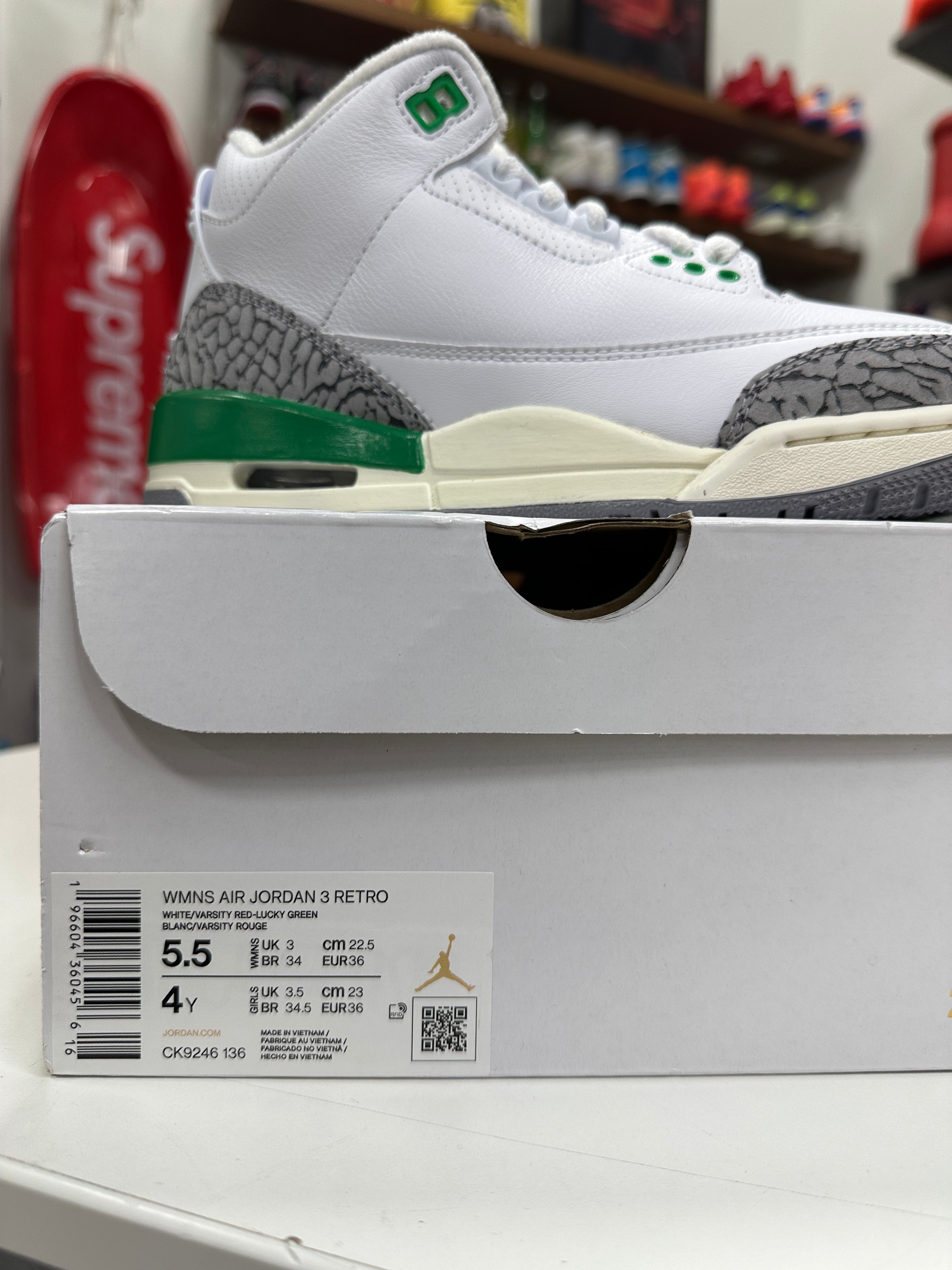 Jordan 3 Lucky Green Sz W5.5