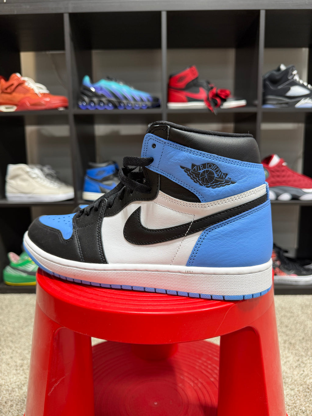 JAir Jordan 1 Retro High OG 'UNC Toe' Sz 10.5 NO BOX
