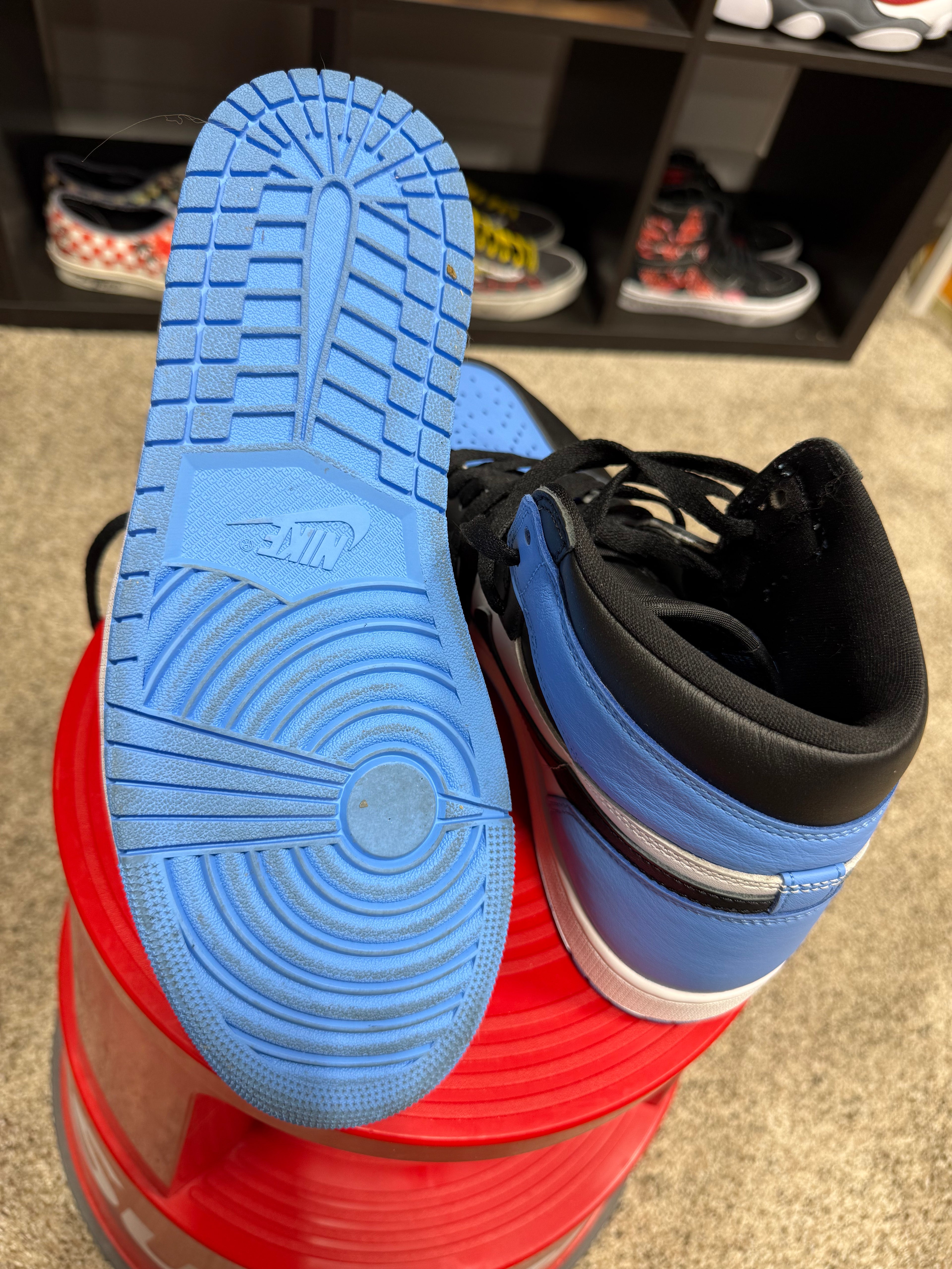 JAir Jordan 1 Retro High OG 'UNC Toe' Sz 10.5 NO BOX