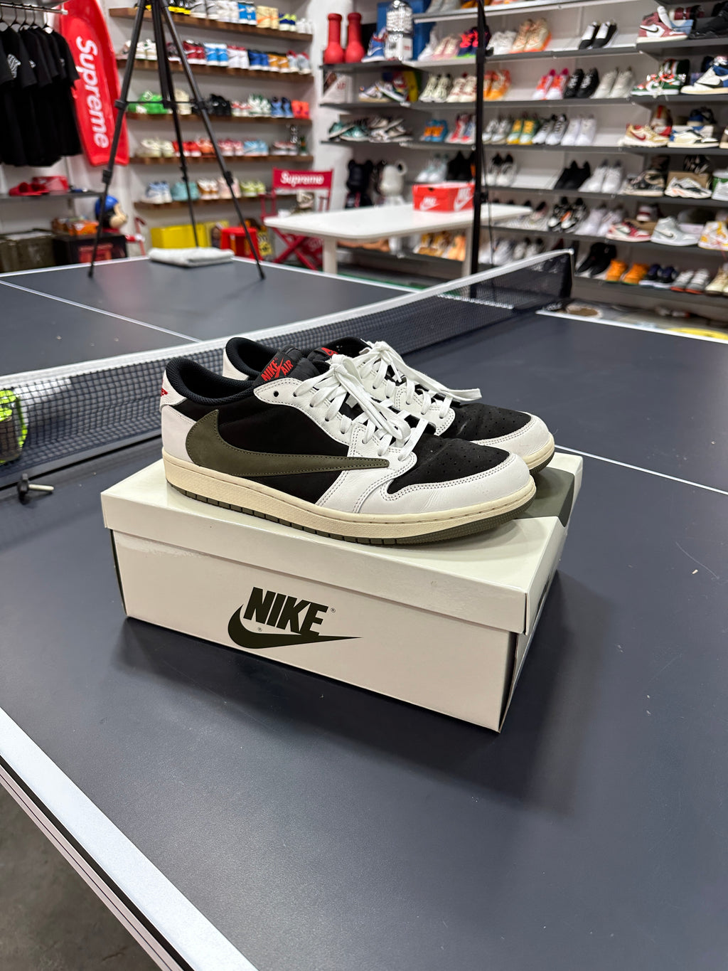 Travis Scott Jordan 1 Low Olive Sz 11M