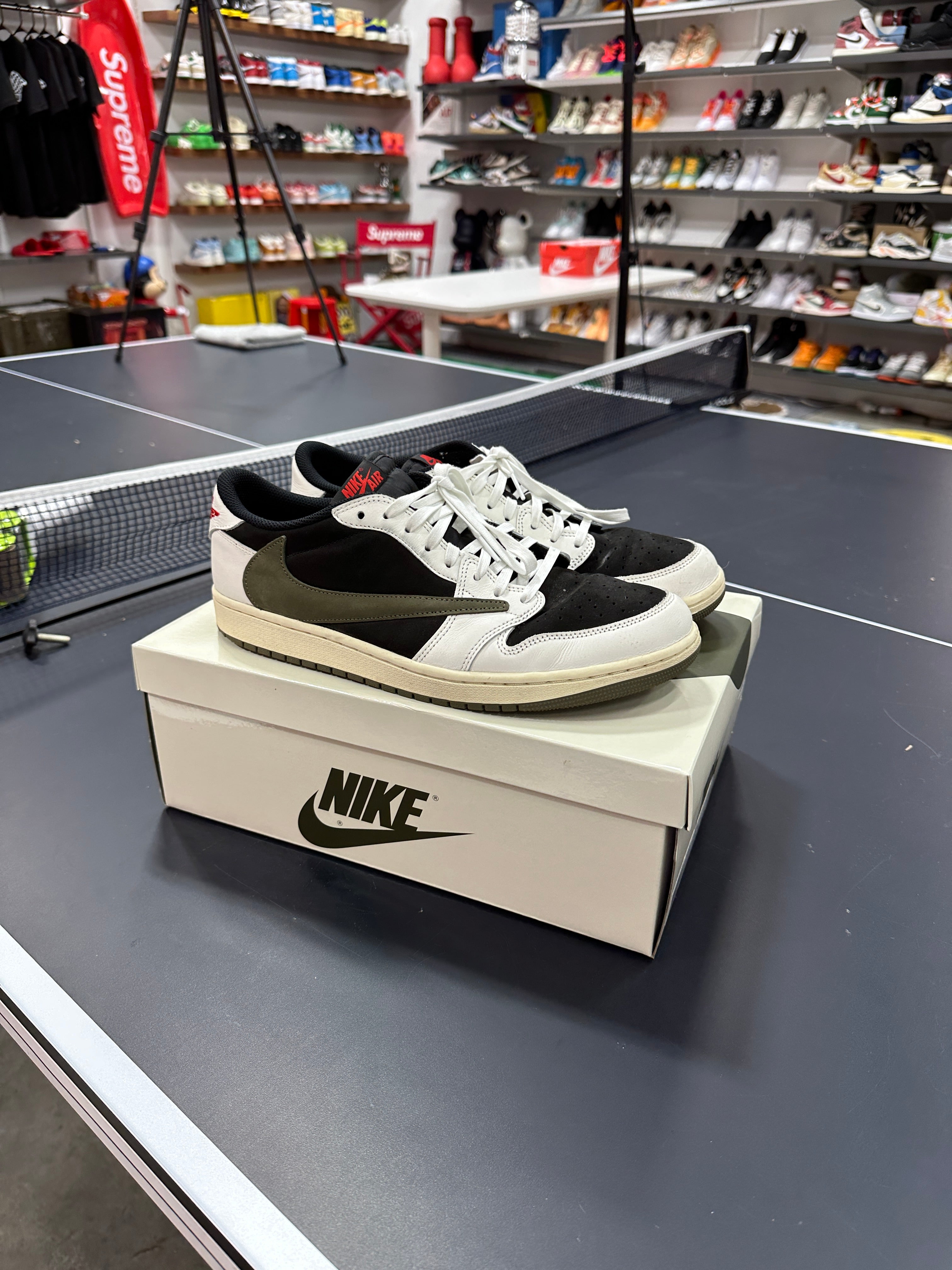 Travis Scott Jordan 1 Low Olive Sz 11M