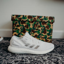Load image into Gallery viewer, Adidas Pure Boost Wish Sneakerboy Jellyfish Sz 11
