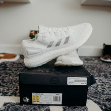 Load image into Gallery viewer, Adidas Pure Boost Wish Sneakerboy Jellyfish Sz 11
