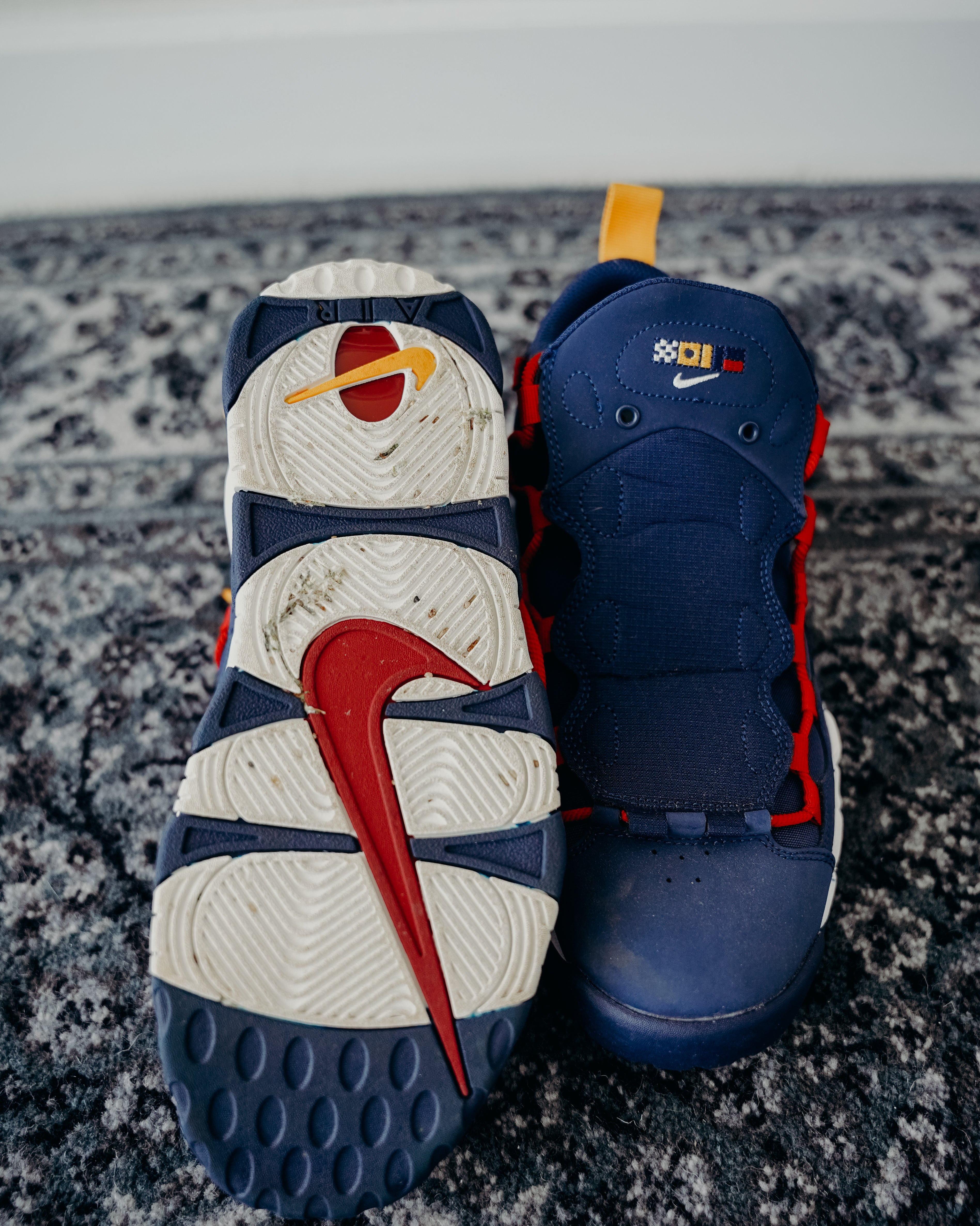 Nike Air More Money Basketball Shoe Sz 9