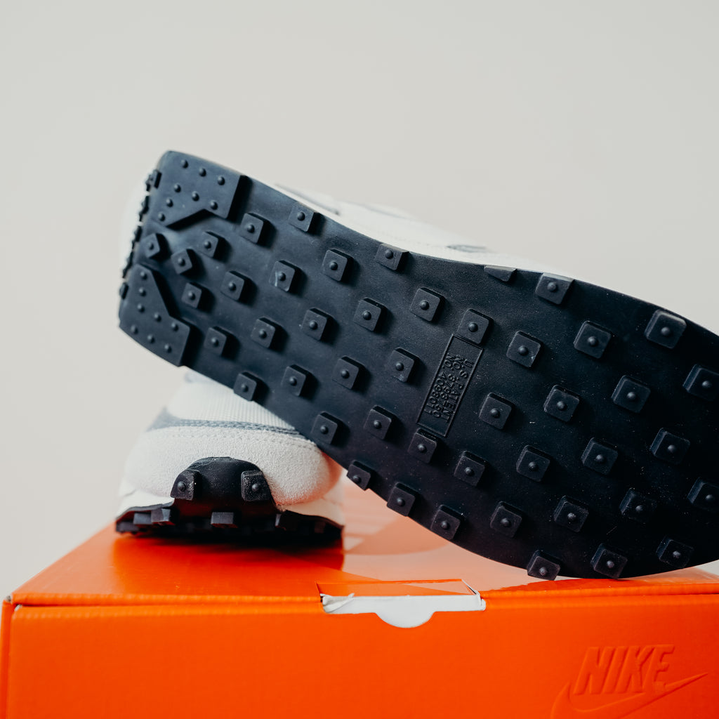 Nike LD Waffle sacai Summit White Sz 8