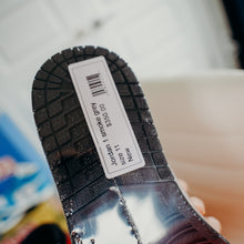 Load image into Gallery viewer, Jordan 1 Retro High Light Smoke Grey Sz 11

