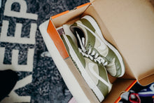 Load image into Gallery viewer, Nike SB Pro Olive Sz 10
