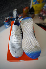 Load image into Gallery viewer, Nike Epic React Flyknit 2 White Black Racer Blue Sz 8
