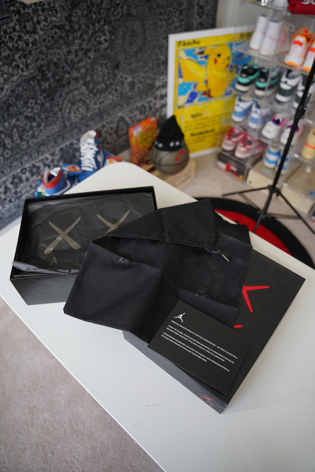 Jordan 4 Retro Kaws Black
