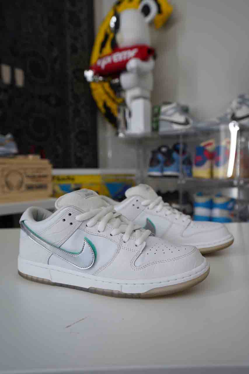 Nike SB Dunk Low Pro Diamond Sz 10.5 No Box