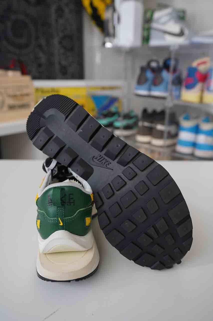Nike Sacai Vaporwaffle Sz 10 No Box