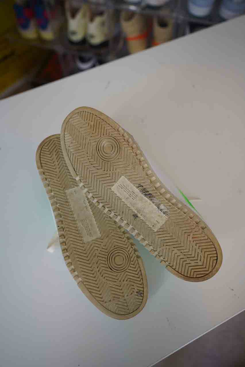 Off White Sneaker Sz (FITS 11)