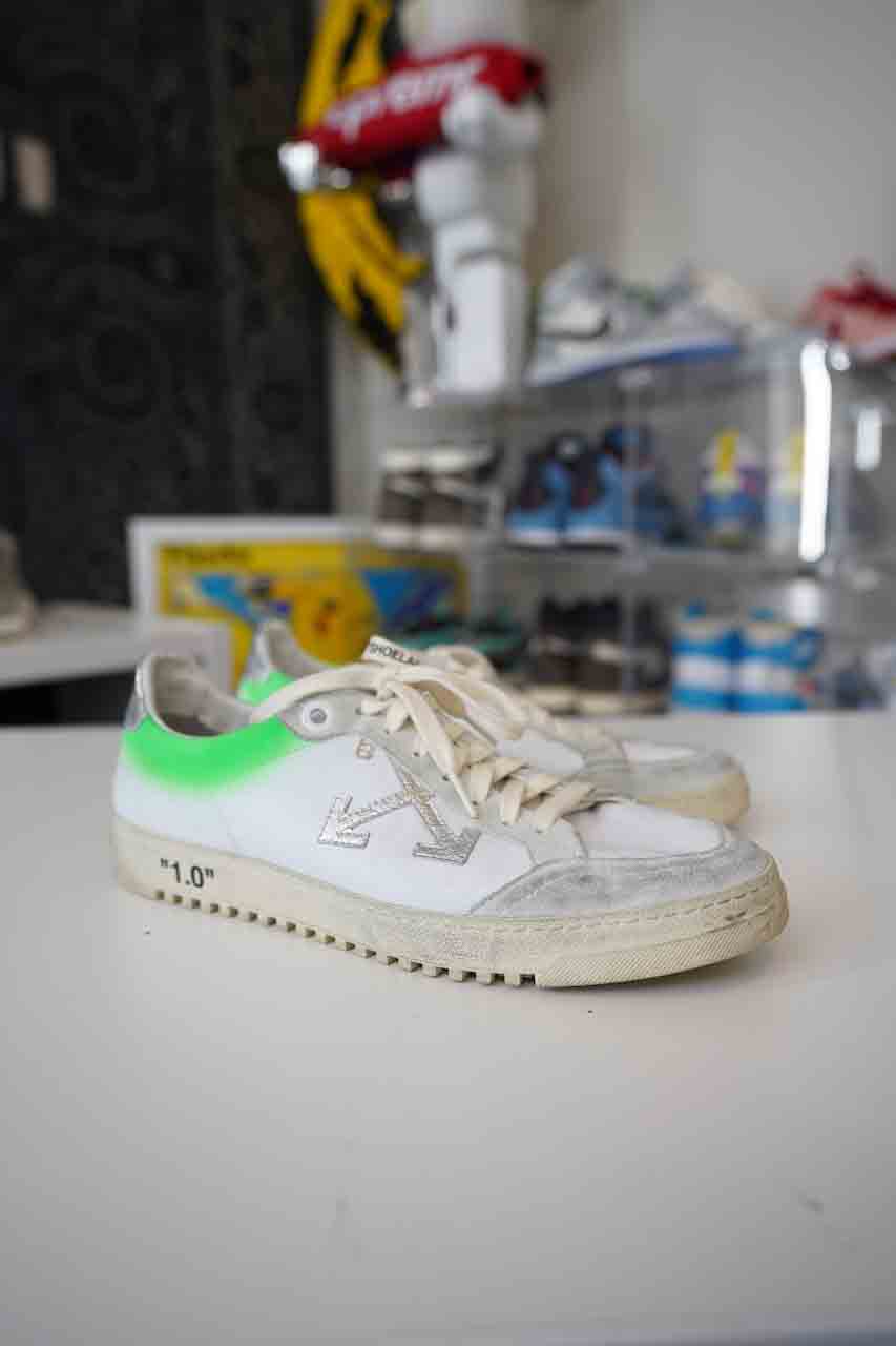 Off White Sneaker Sz (FITS 11)