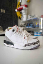 Load image into Gallery viewer, Nike Air Jordan 3 White Cement? Sz 9.5 No Box
