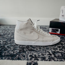 Load image into Gallery viewer, Nike x Stranger Things Blazer Mid &quot;Upside Down&quot; Sz 11
