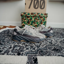 Load image into Gallery viewer, Yeezy 700 &quot;Tephra&quot; Sz 6.5
