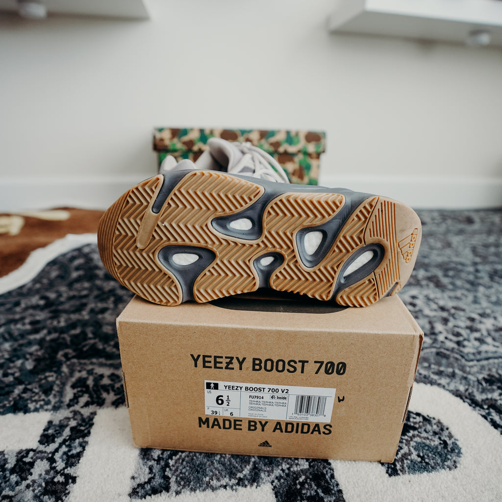 Yeezy 700 "Tephra" Sz 6.5