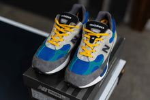 Load image into Gallery viewer, New Balance 992 Colorblock Sz 12
