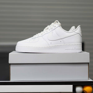 Nike Air Force 1 Low '07 White Sz 10