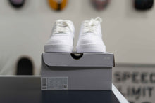 Load image into Gallery viewer, Nike Air Force 1 Low &#39;07 White Sz 10
