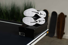 Load image into Gallery viewer, Nike Kobe 6 Protro Mambacita Sweet 16 Sz 8.5
