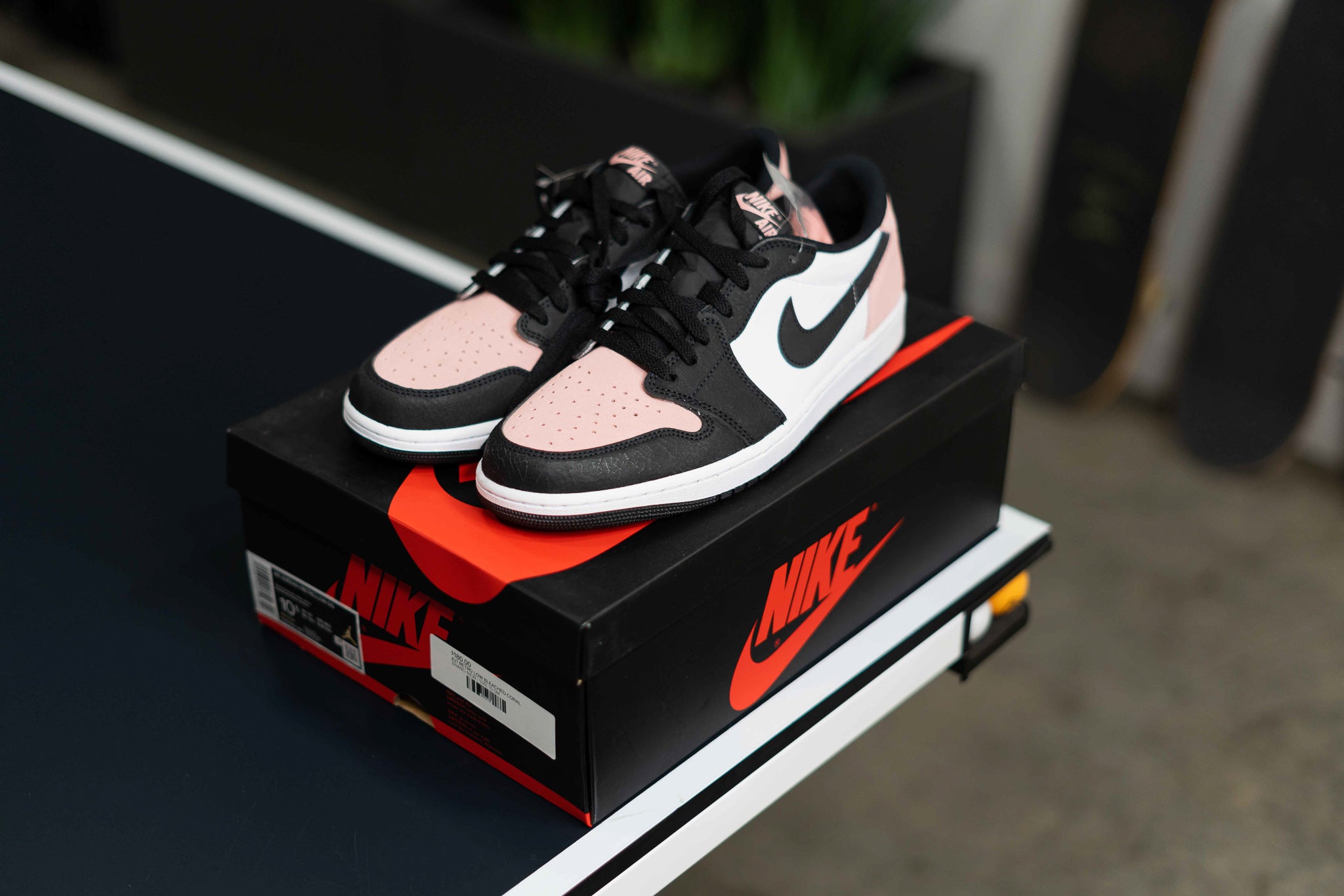 Jordan 1 Low OG Bleached Coral Sz 10.5