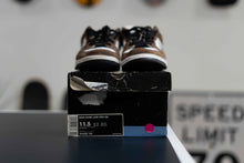 Load image into Gallery viewer, Nike SB Dunk Low Trail Sz 11.5
