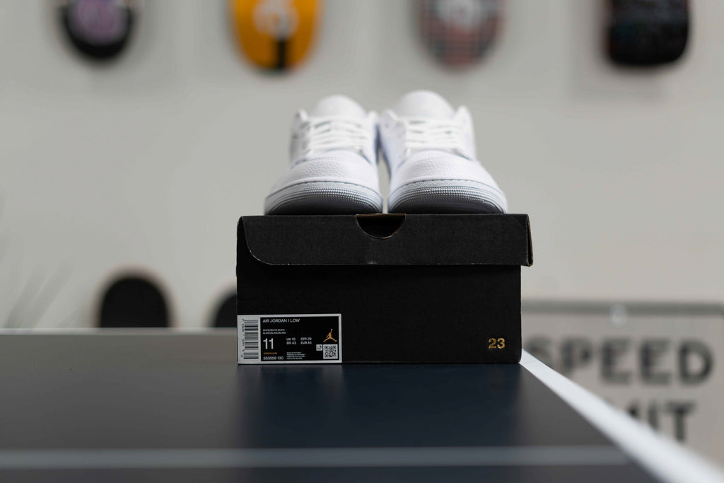 Jordan 1 Low Triple White Sz 11