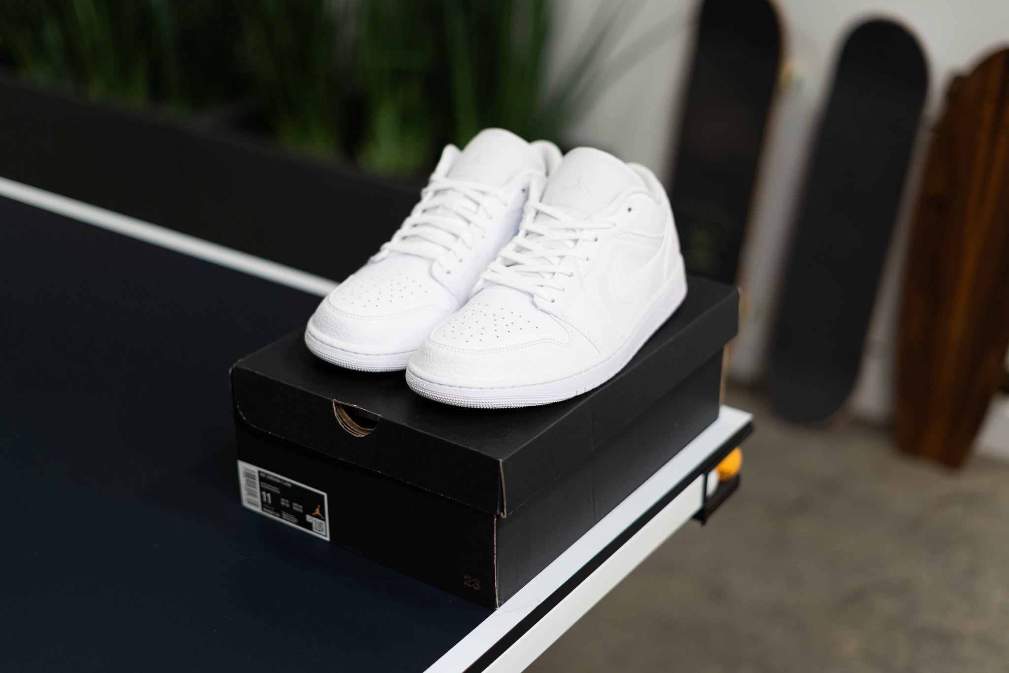 Jordan 1 Low Triple White Sz 11