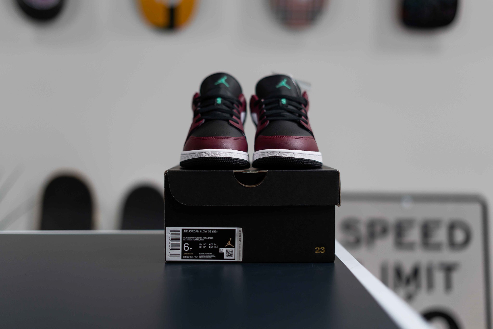 Jordan 1 Low SE Dark Beetroot Roma Green (GS) Sz 6y