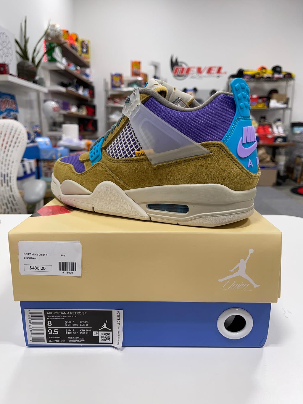 Nike x Union Jordan 4 Desert Moss Sz 8