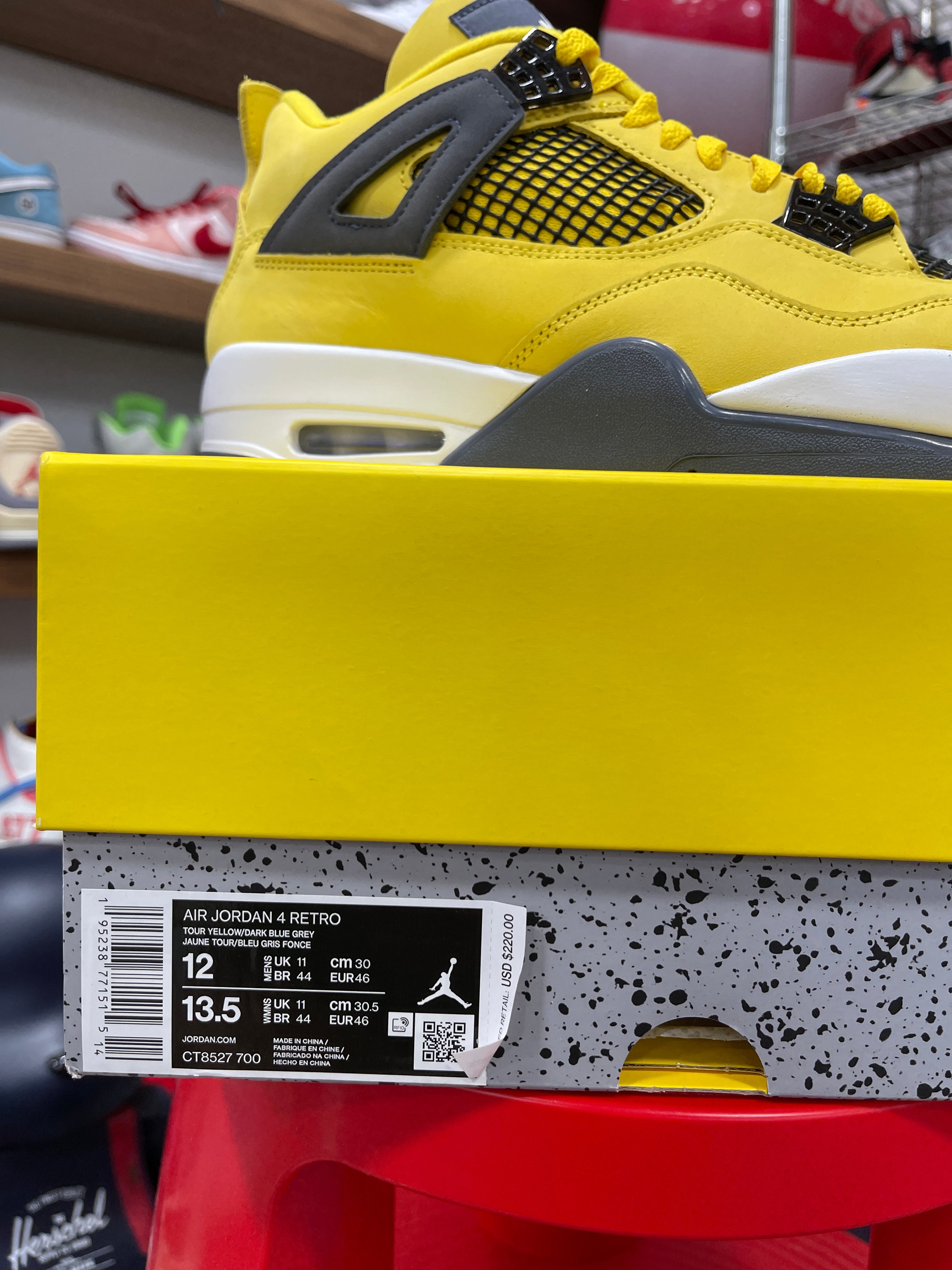 Jordan 4 Lightening Sz 12