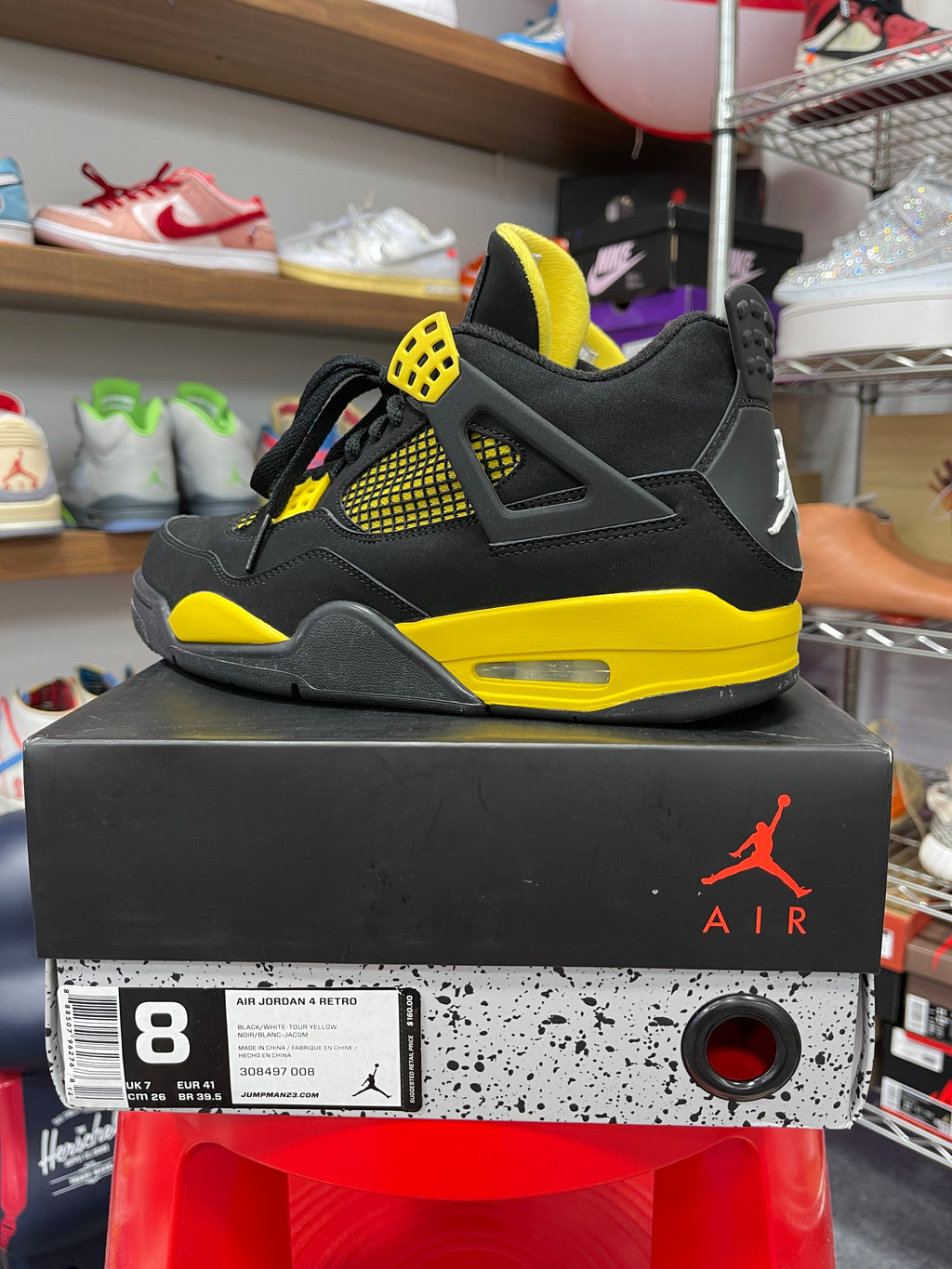 Jordan 4 Thunder Sz 8
