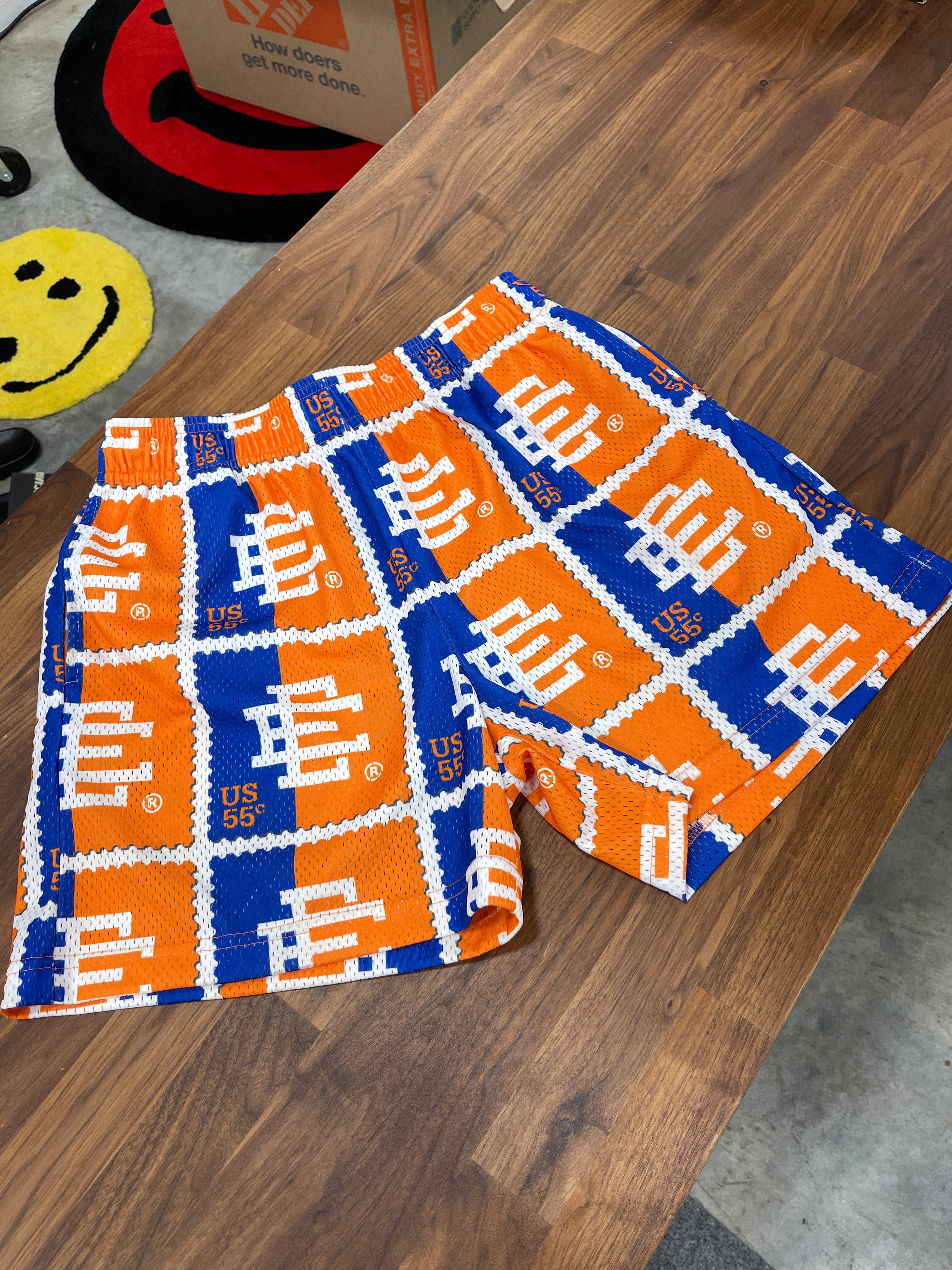 Eric Emanual Shorts Sz L