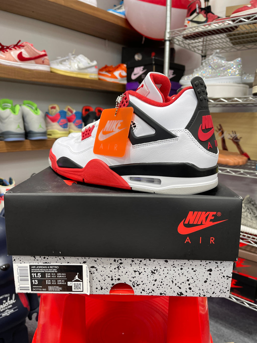 Jordan 4 Fire Red Sz 11.5
