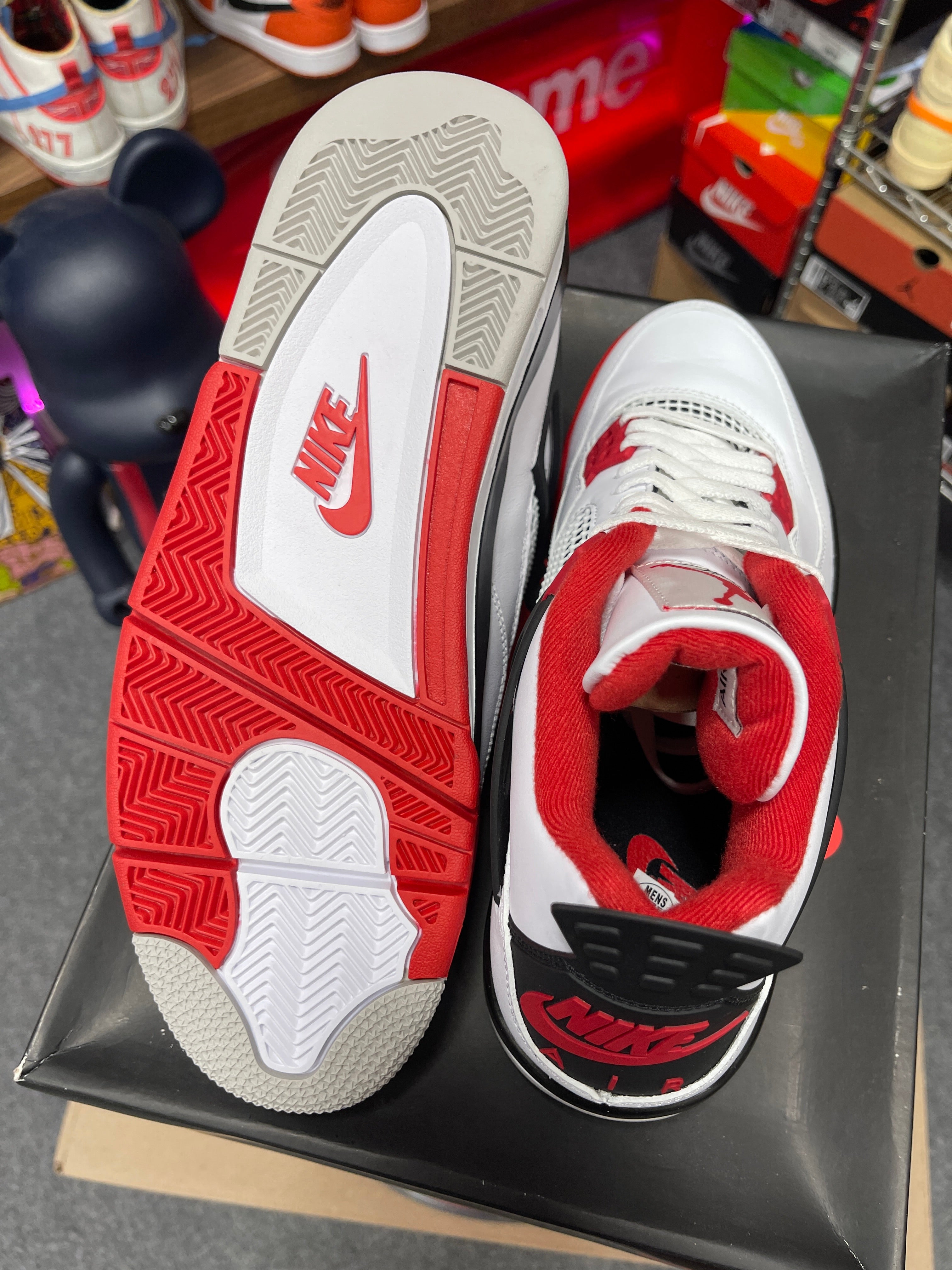 Jordan 4 Fire Red Sz 11.5