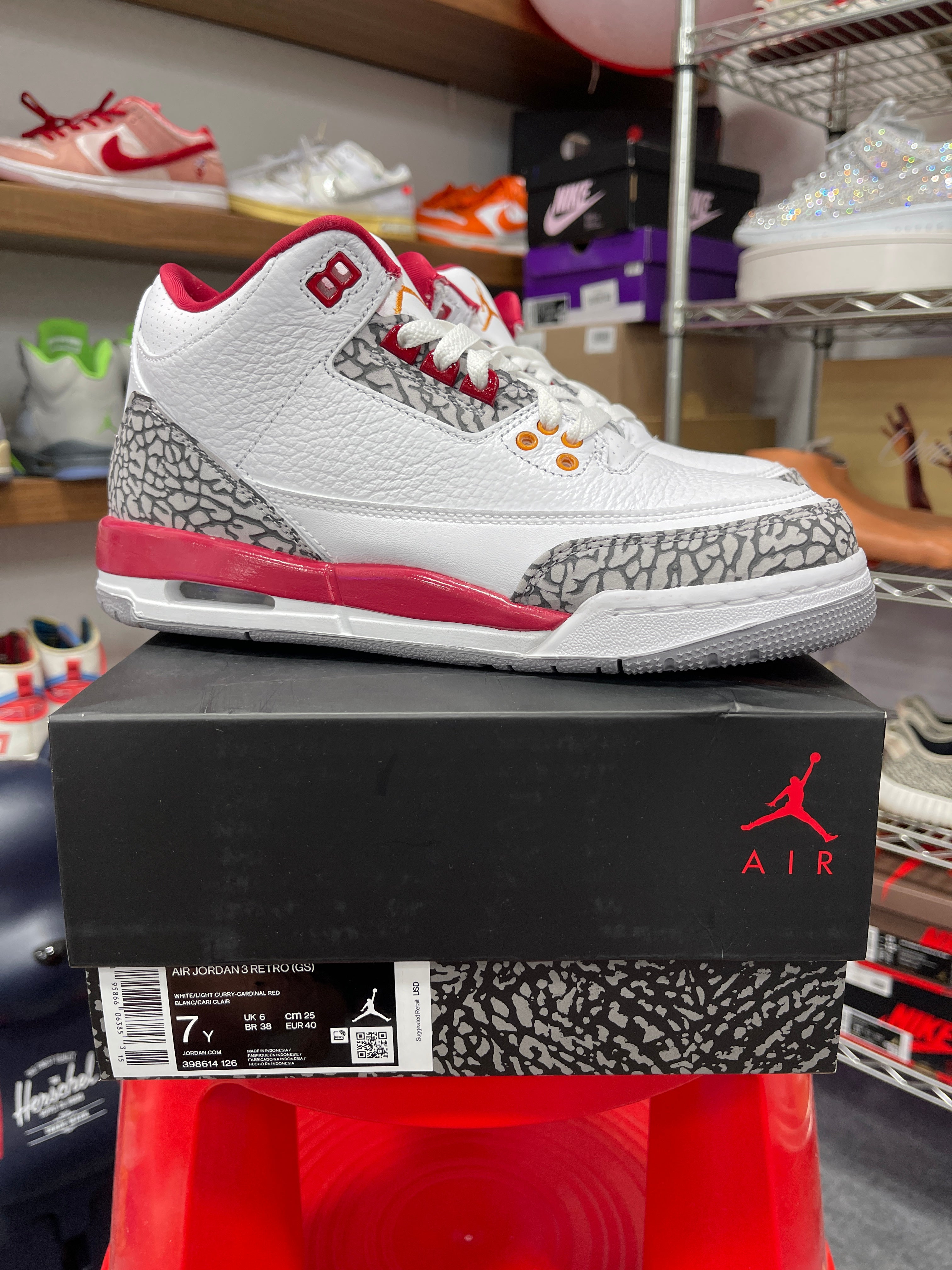 Jordan 3 Cardinal Red Sz 7y