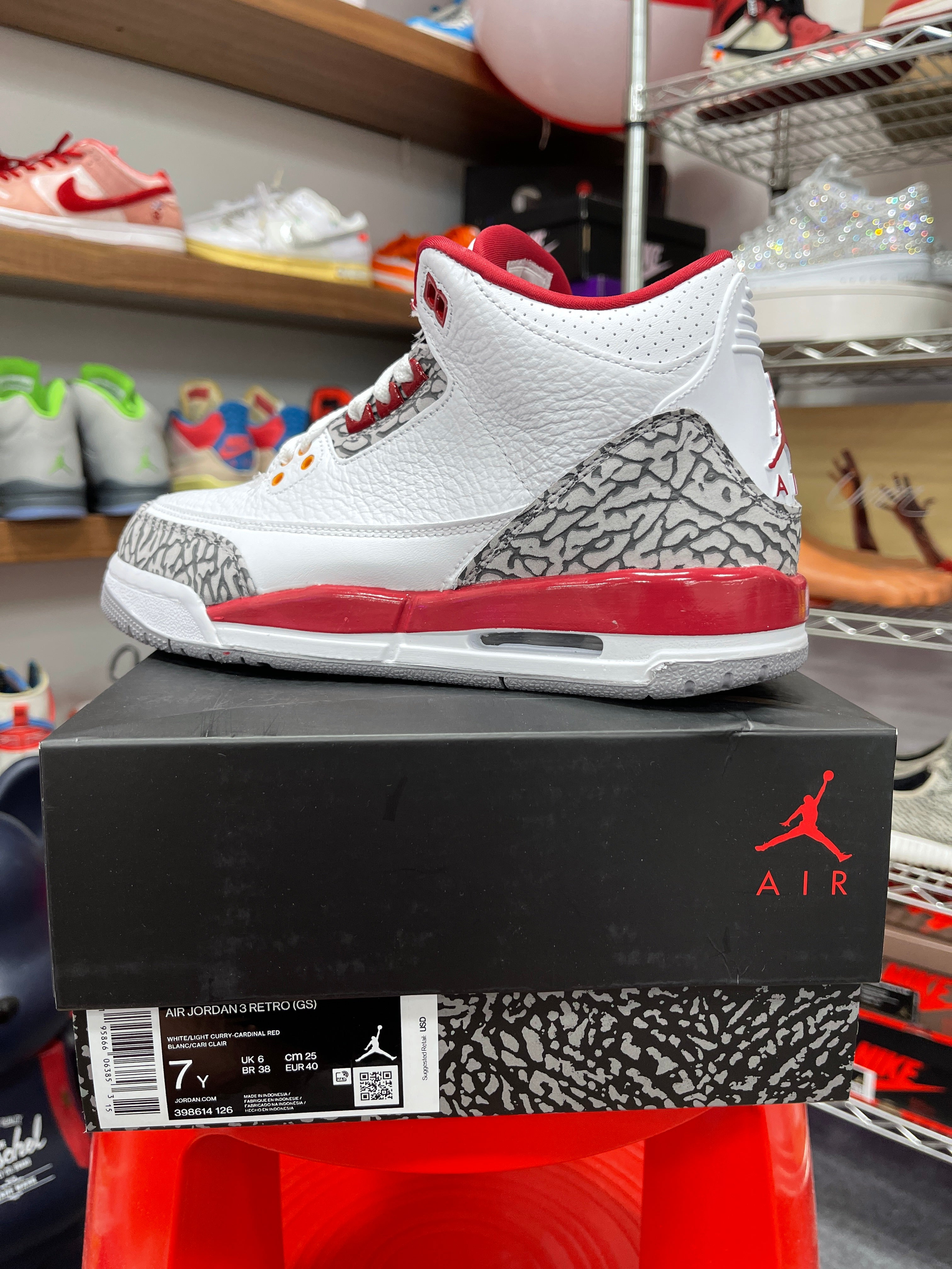 Jordan 3 Cardinal Red Sz 7y