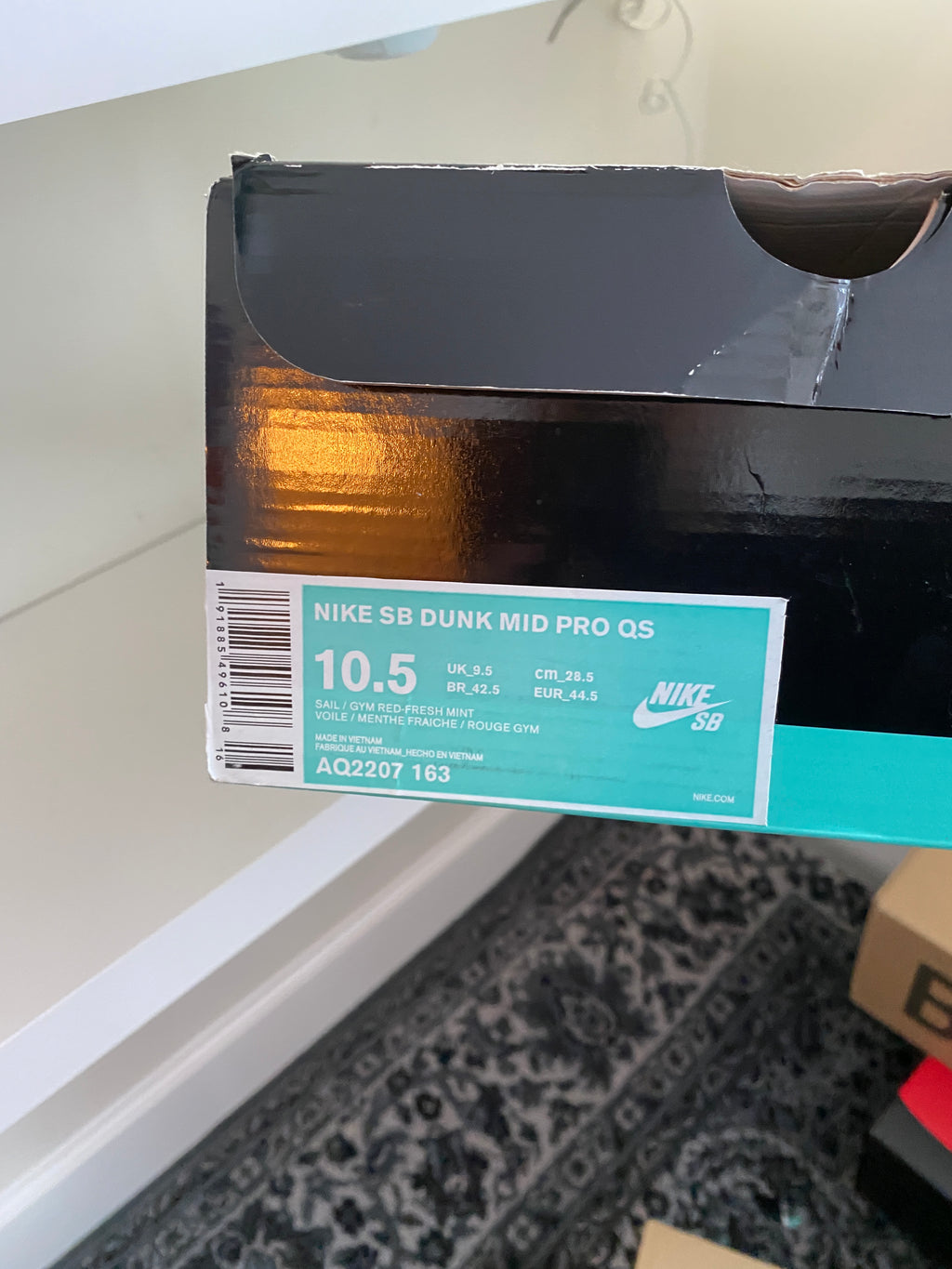 Nike SB Dunk Mid White Widow Sz 10.5