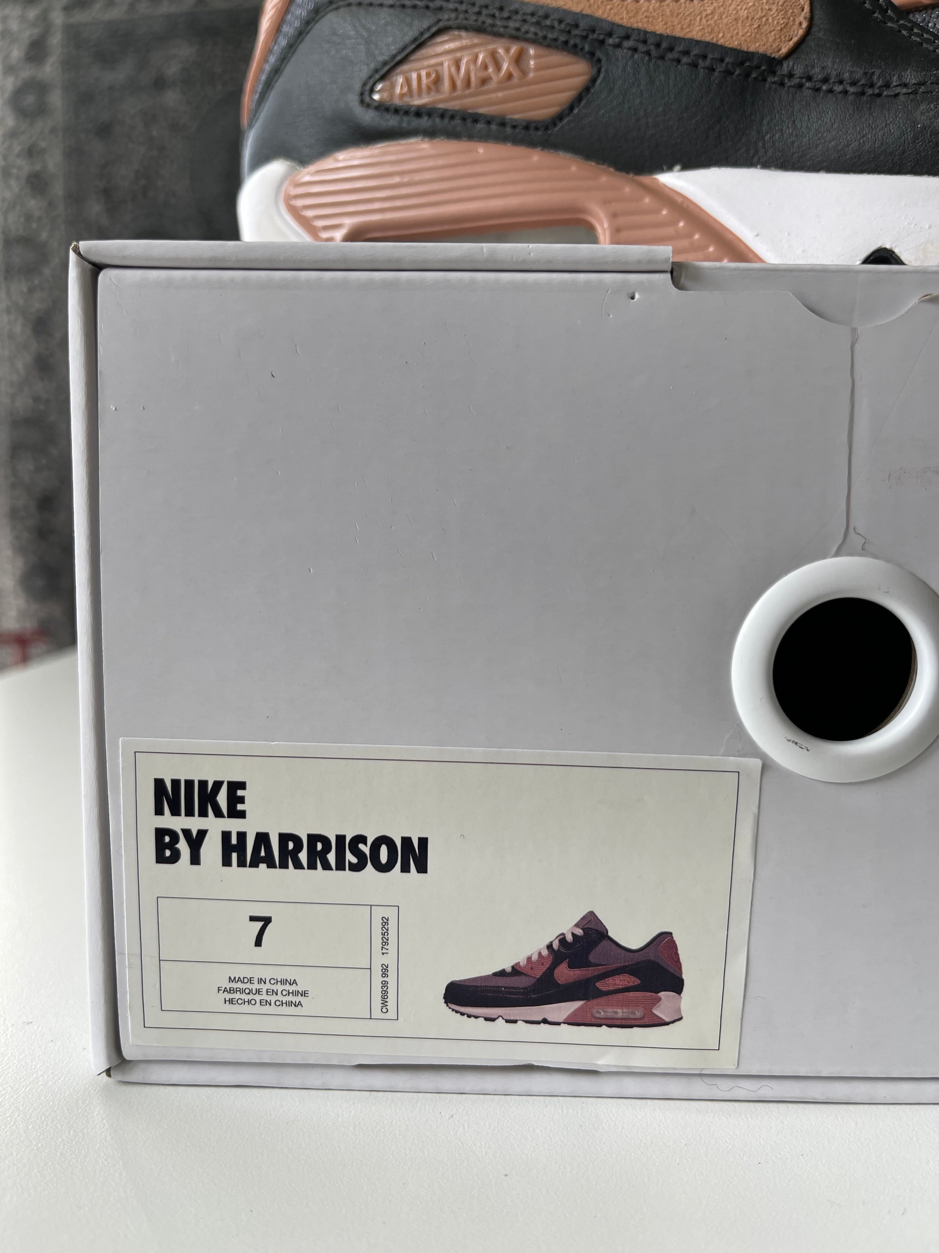 Nike Air Max 90 NIKEID Custom Sz 7 Womens
